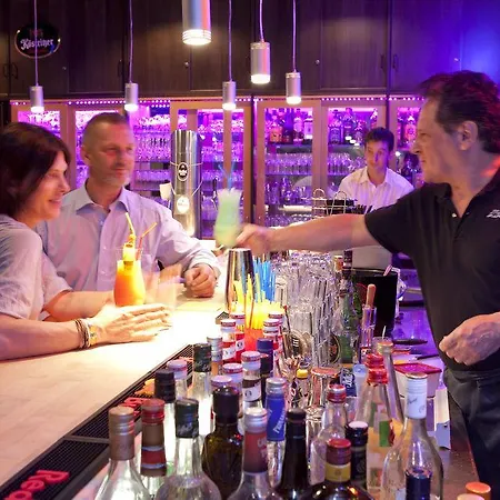 Genohotel Forsbach Отель Росрат